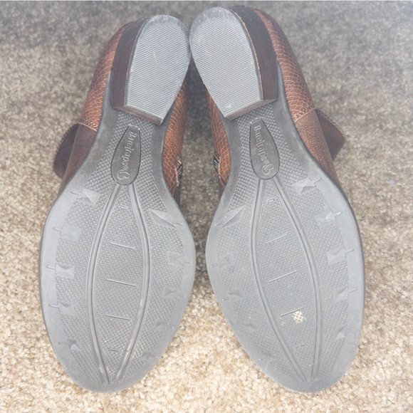 Baretraps Rebel Ankle Booties - Picture 5 of 7